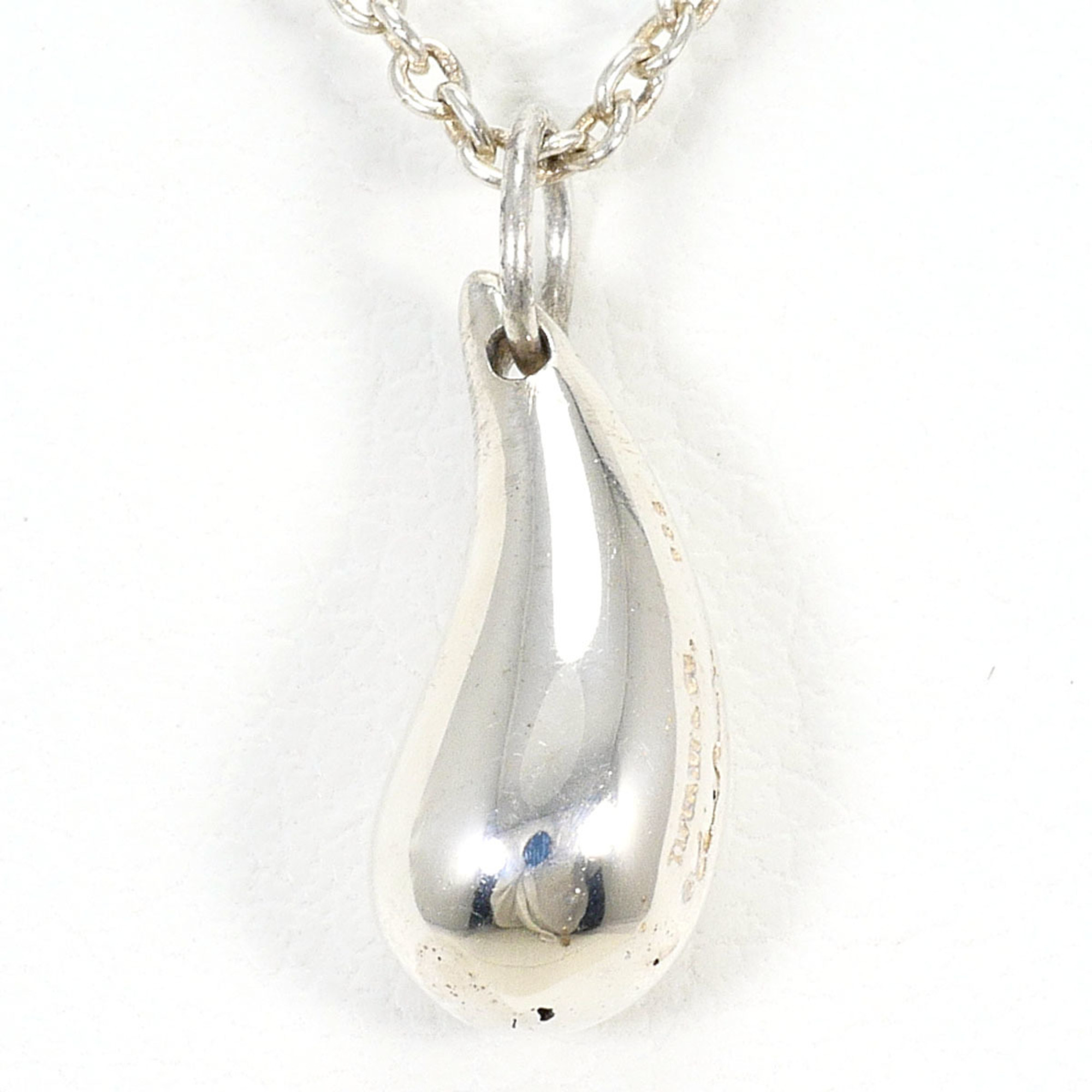 Tiffany & Co. Teardrop Silver Necklace, Total Weight 2.7g, 40cm, Jewelry